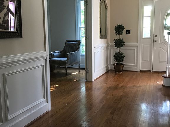 Large Entry Hall