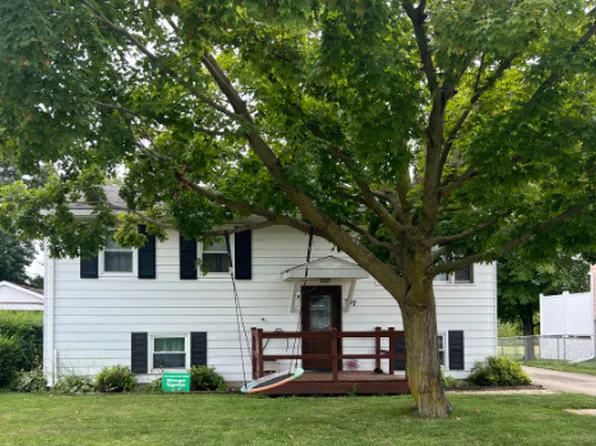 507 E 26th St, Sterling, IL 61081