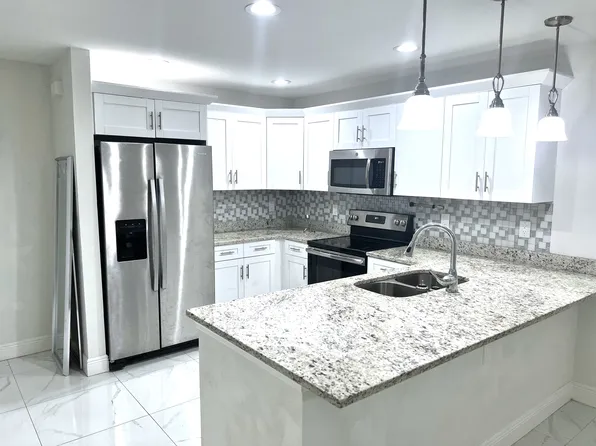 4430 15th St SW, Lehigh Acres, FL 33973
