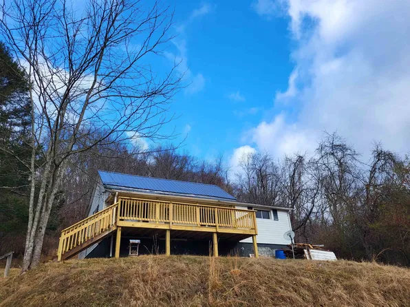 4684 Clarks Ferry Rd, Draper, VA 24324