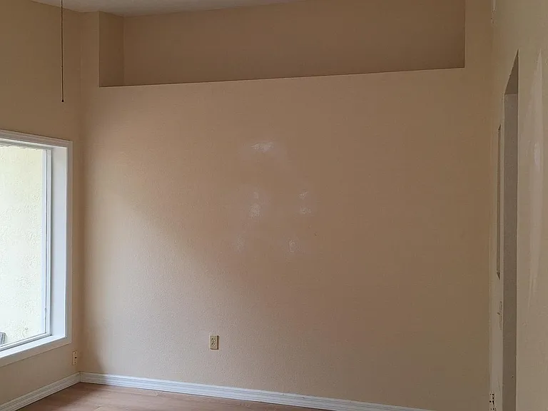 647 Depugh St — Photo 3