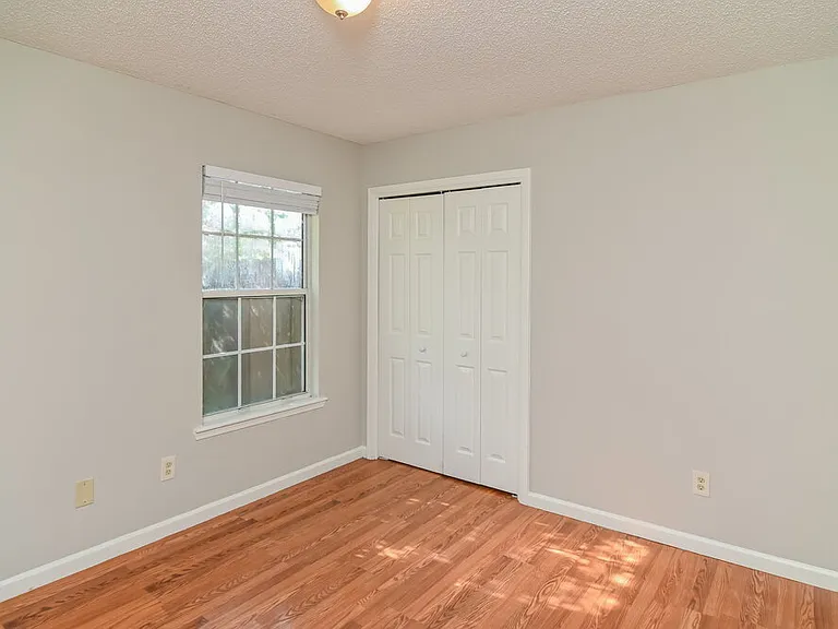 4359 Hollygate Dr — Photo 13