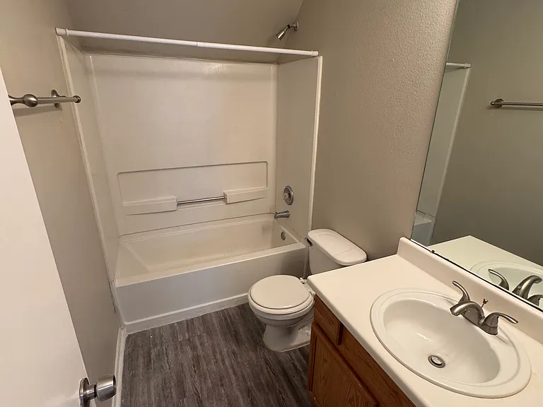 6203 Settlers Square Ln — Photo 9