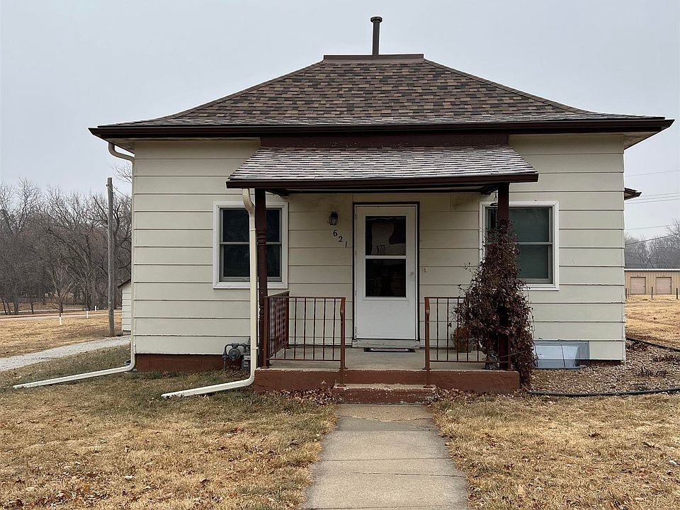 1st image of 621 S Kingsley Ave