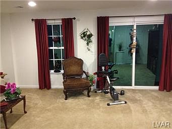 3rd image of 13 White Rose Ln