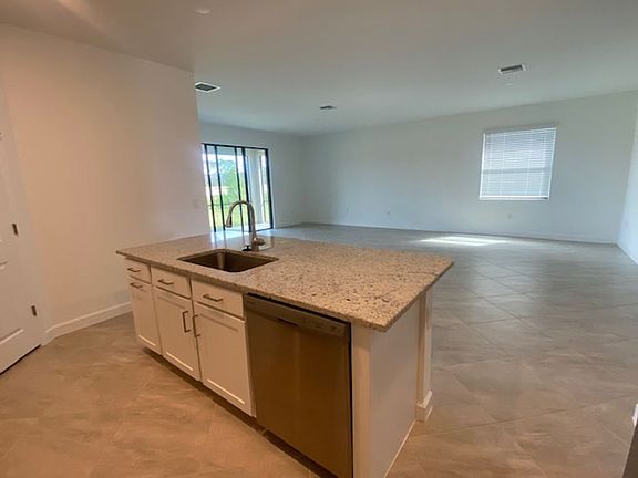 4th image of 11211 Timber Creek Dr