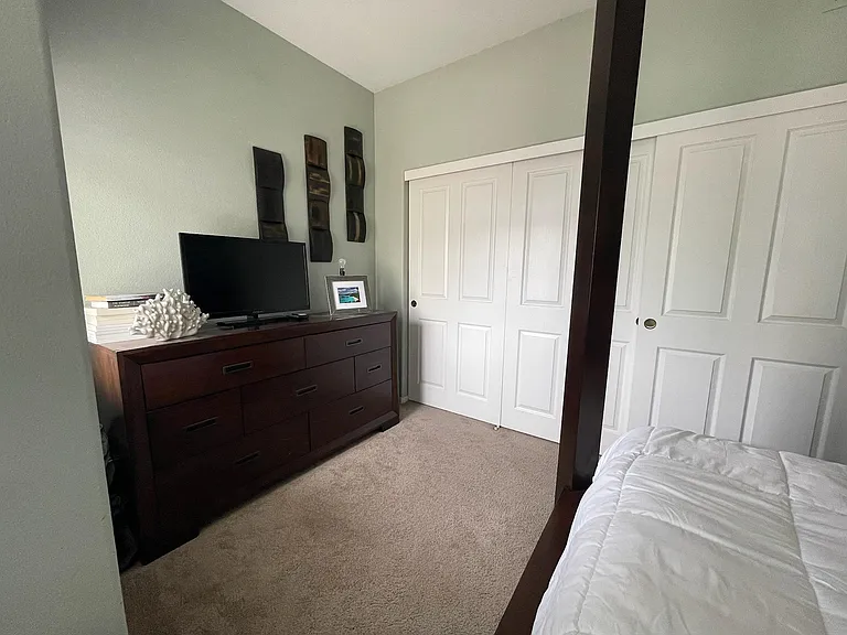4933 Brighton Ave — Photo 8