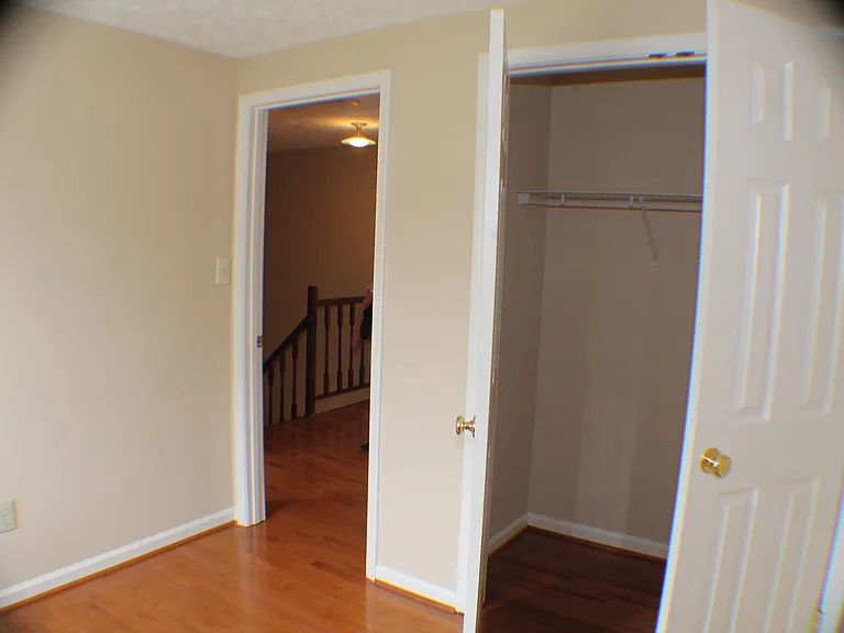8008 Tyson Oaks Cir — Photo 25