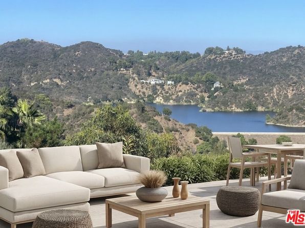 1743 Stone Canyon Rd