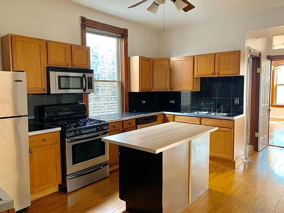 2nd image of 2632 W Cortez St APT 3