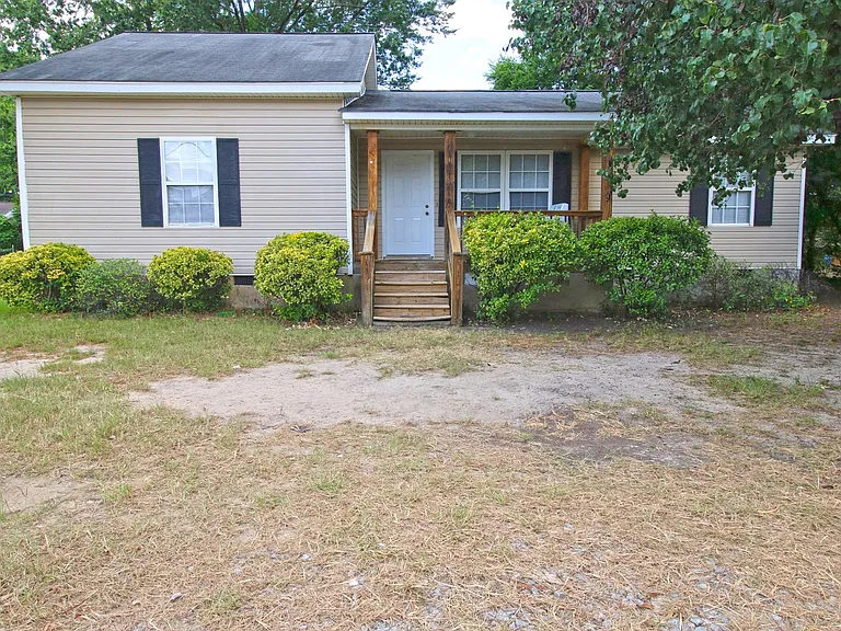 1141 Virginia St — Photo 23