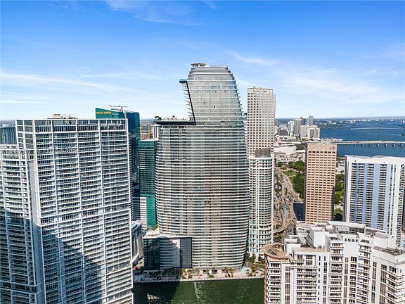 2nd image of 300 Biscayne Boulevard Way Unit 2103C