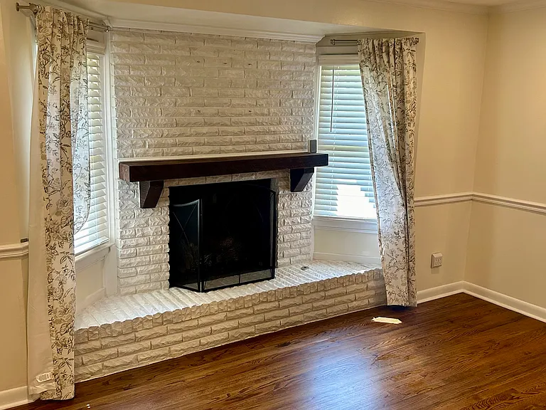 1121 Glenwood Dr — Photo 4