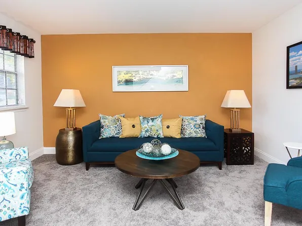 Walden Circle Townhouses