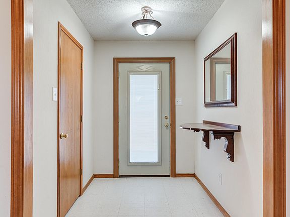 4th image of 2920 Fm 1054