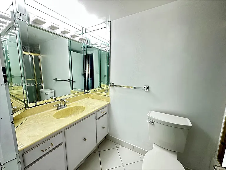 18051 Biscayne Blvd #Penthouse 05 — Photo 18