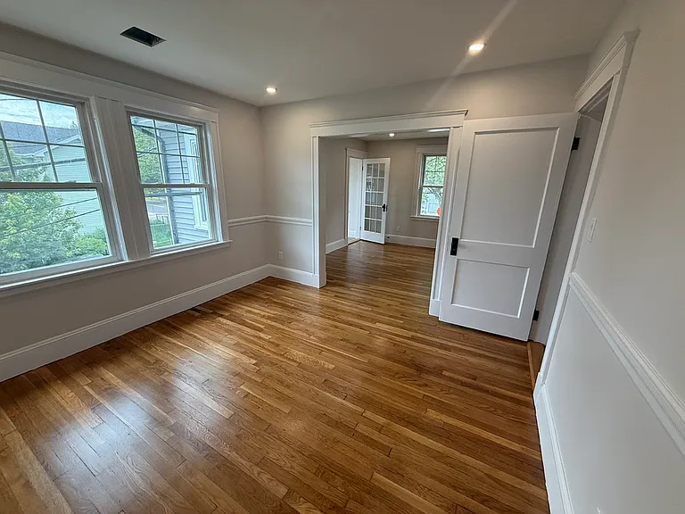 67 Walnut St #2 — Photo 9