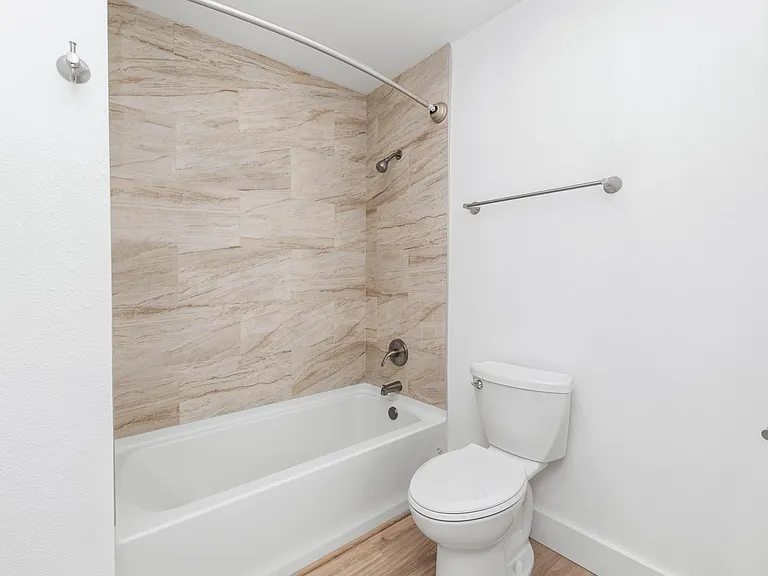 1160 S Denver Ave #2 — Photo 15