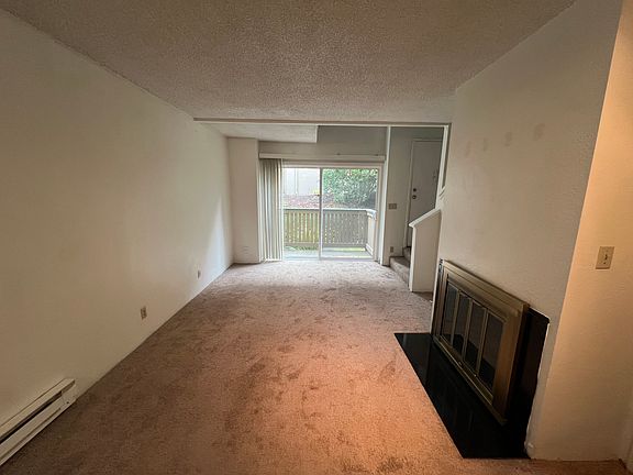 3rd image of 374 Imperial Way