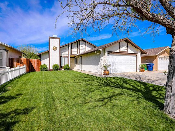2nd image of 37521 Christina Ct