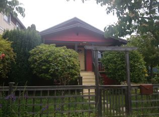 2832 NW 68th St, Seattle, WA 98117