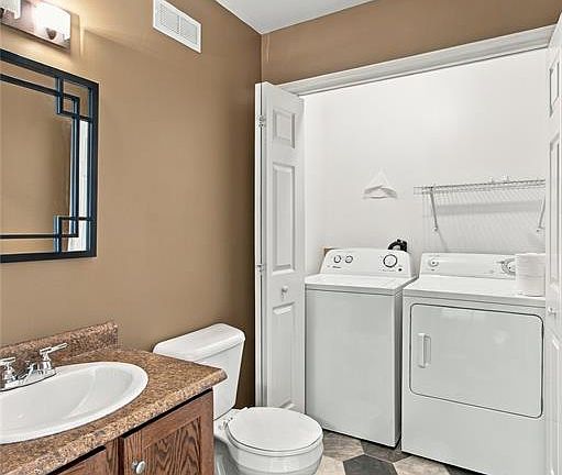 5th image of 74 Faulkner Street