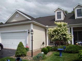 14 Lori Jean Pl, Troy, NY 12182