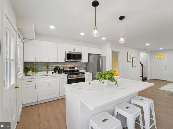 827 N Augusta Ave, Baltimore, MD 21229