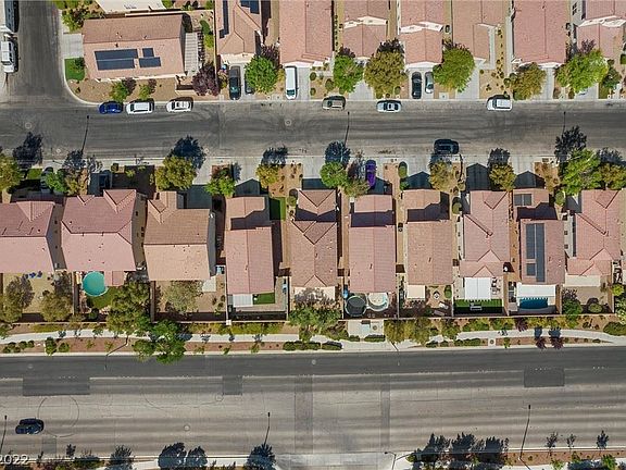 5th image of 11192 Tuscolana St