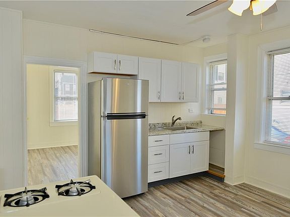 3rd image of 7 Newton St #1R