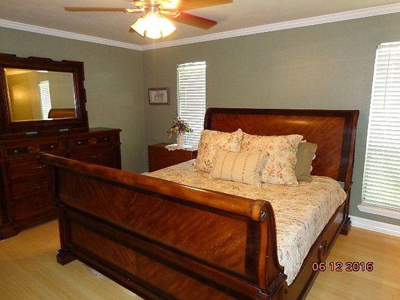 5th image of 1213 Palm Ave