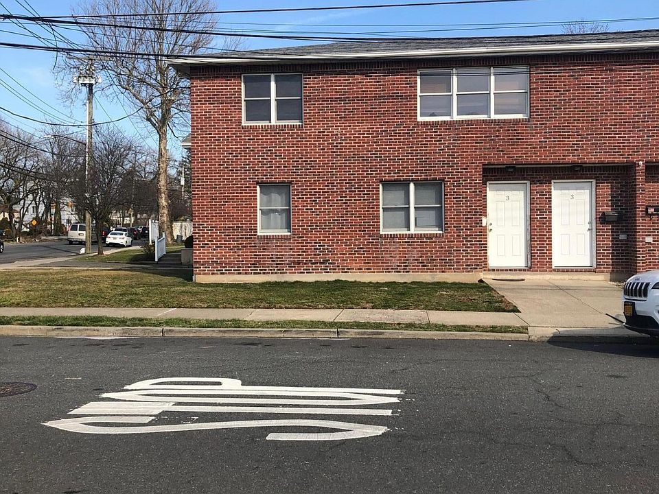 1st image of 3 Dalton Ave