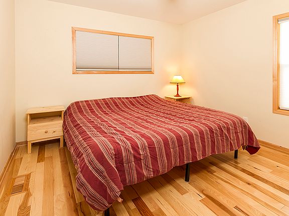 5th image of 1076 24th Ave SE