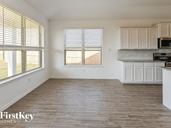 4th image of 9611 Pleasant Way