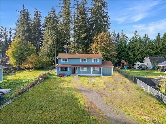2nd image of 4905 N Island Drive E