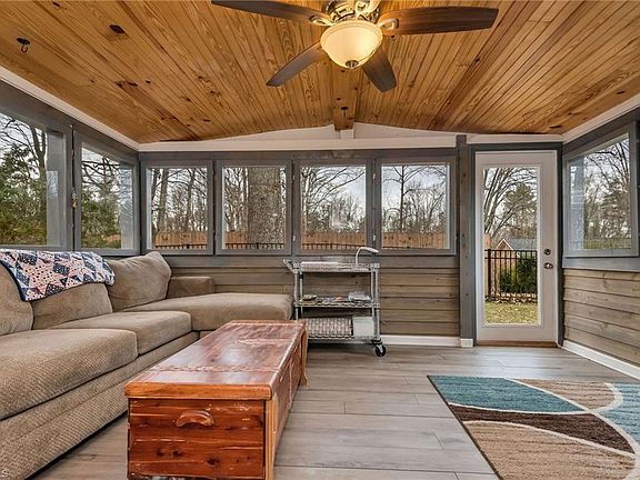 4th image of 1507 Overlook Dr