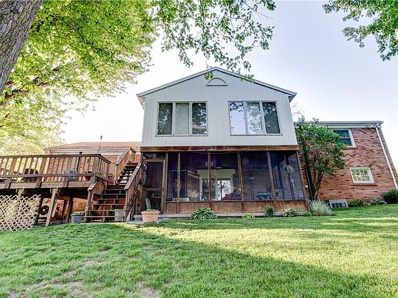3rd image of 235 Dogwood Dr