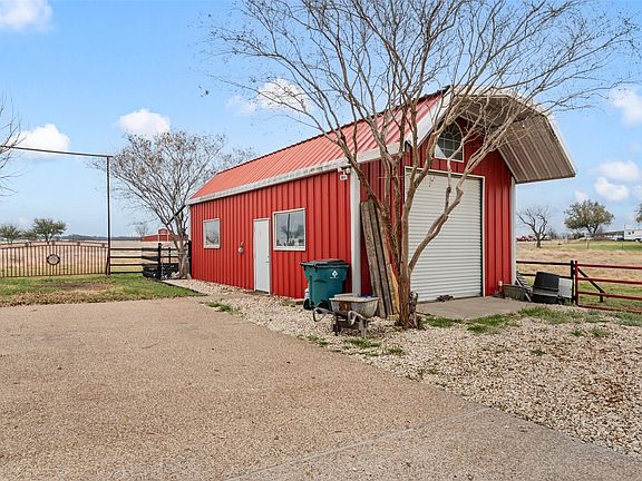 4th image of 1840 Val Verde Rd
