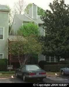 10010 Oakton Terrace Rd #10010, Oakton, VA, 22124