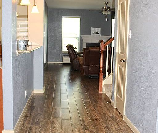 4th image of 843 Avery Pkwy