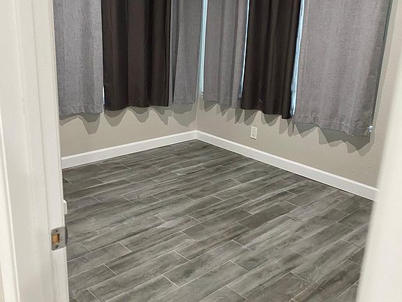 3rd image of 8843 Gold Coast Dr
