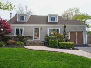 59 Mill Rd, Farmingdale, NY 11735