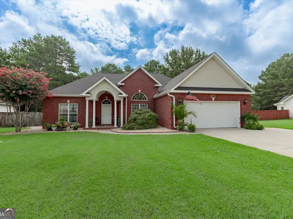 304 Ellicott Dr, Warner Robins, GA 31088