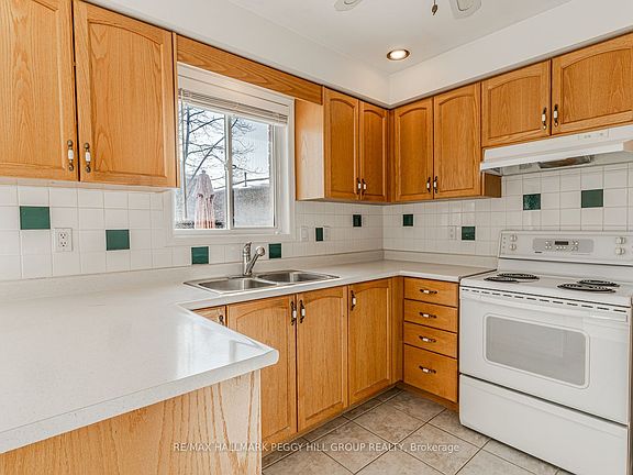 4th image of 333 Cundles Rd W