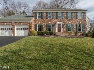 8007 Comerford Dr, Fairfax Station, VA
