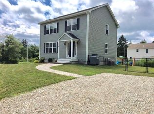 40 Como Dr, Attleboro, MA 02703