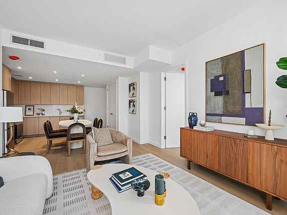 4th image of 645 Park Pl #3J