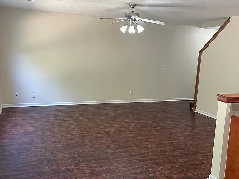 2504 Deerfield Blvd — Photo 4