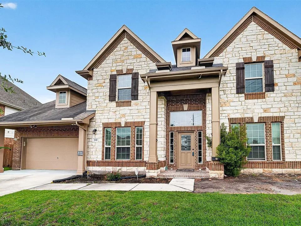 2931 Oakdale Landing Ct