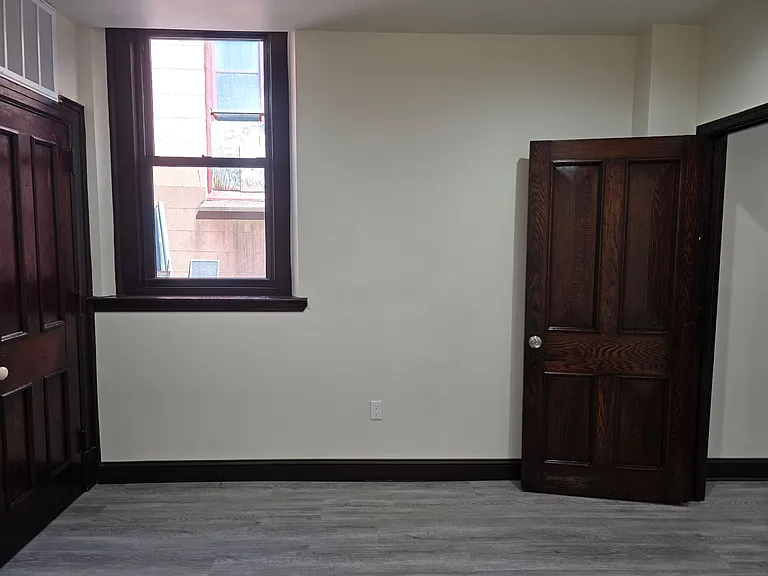 1135 Spring Garden St — Photo 19